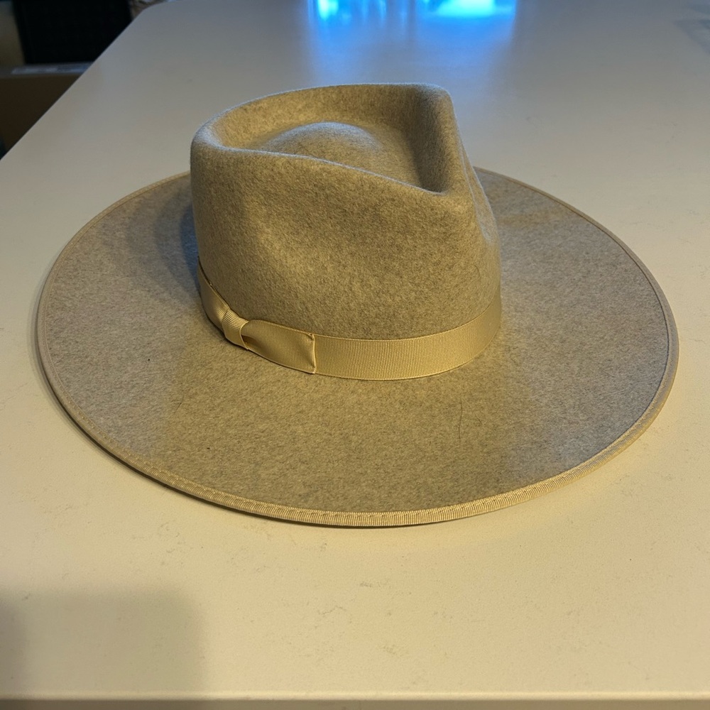 Lack Of Color Wide Brim Fedora in Light Beige - Western Cowboy style